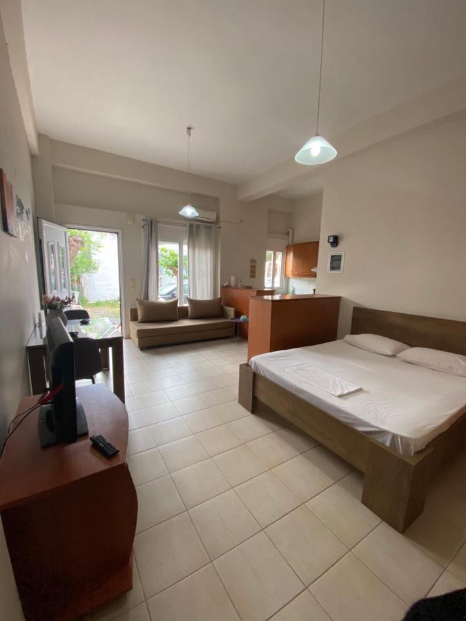 Seaside Studio 2 Каламата Экстерьер фото