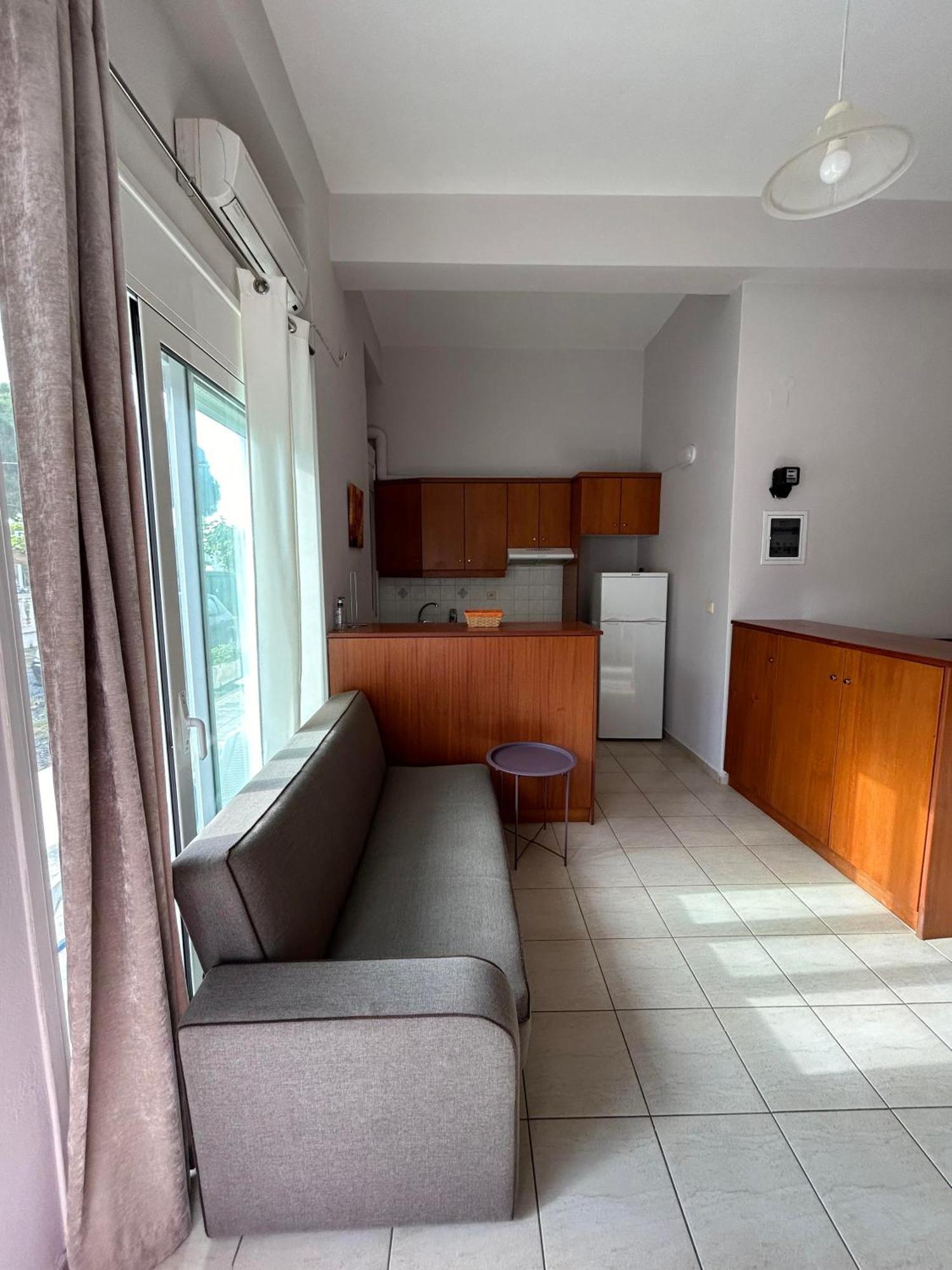 Seaside Studio 2 Каламата Экстерьер фото